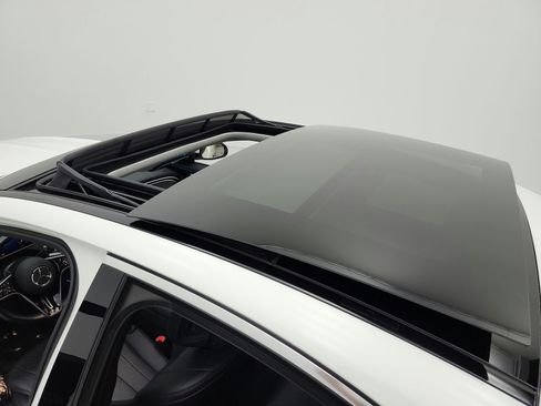 Used 2025 Mercedes-Benz E 350 Sedan w/ Winter Package image 11
