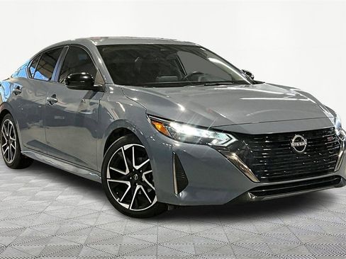 Used 2024 Nissan Sentra SR w/ Trunk Package image 12