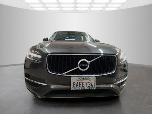 Used 2018 Volvo XC90 T6 Momentum image 2