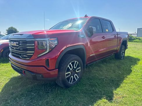 Used 2023 GMC Sierra 1500 AT4 w/ Technology Package AWD/4WD image 1