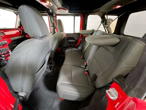 Used 2019 Jeep Wrangler Unlimited Sport S image 22