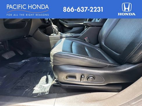 Used 2020 Buick Encore GX Essence w/ Advanced Technology Package FWD image 22