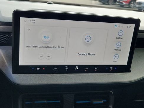Used 2025 Ford Maverick XLT w/ Equipment Group 302A AWD/4WD image 9