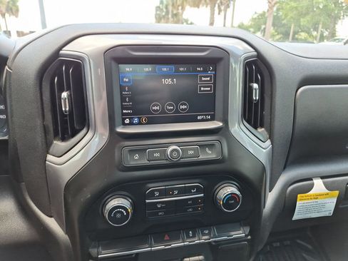 Used 2021 Chevrolet Silverado 1500 W/T RWD image 16