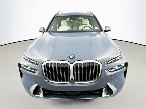 New 2026 BMW X7 xDrive40i image 2