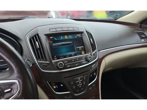 Used 2015 Buick Regal Premium w/ Experience Buick Package image 8