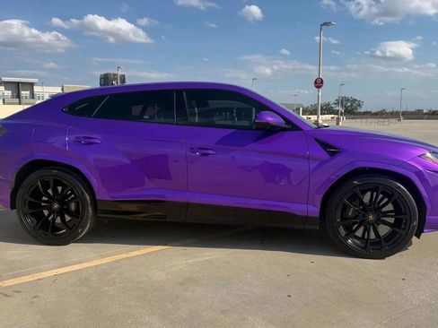 Used 2021 Lamborghini Urus AWD/4WD image 7
