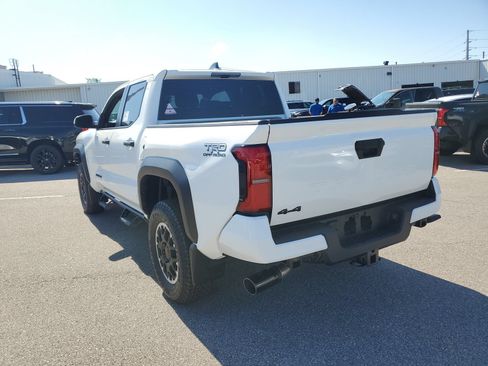 New 2026 Toyota Tacoma TRD Off-Road AWD/4WD image 3