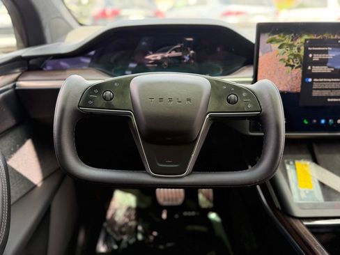 Used 2022 Tesla Model X AWD/4WD image 46