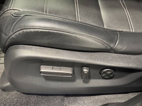 Used 2022 Honda CR-V EX-L image 12