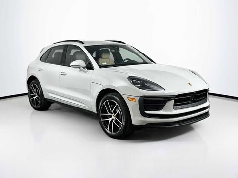 New 2026 Porsche Macan AWD/4WD image 7