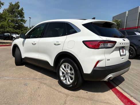 Used 2021 Ford Escape SE FWD image 8