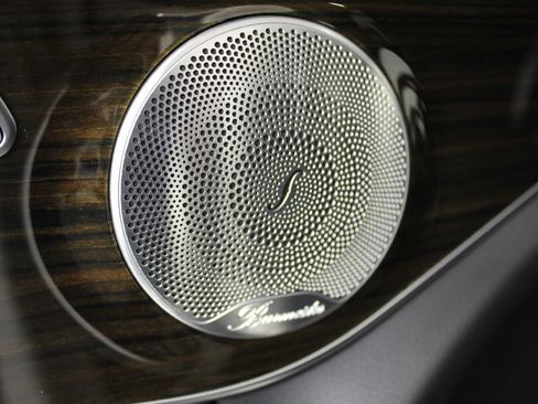 Used 2016 Mercedes-Benz GLC 300 4MATIC image 25