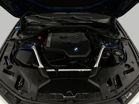Certified 2023 BMW 530i xDrive w/ Premium Package AWD/4WD image 11