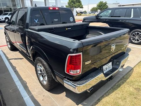 Used 2017 RAM 1500 Laramie w/ Convenience Group AWD/4WD image 5