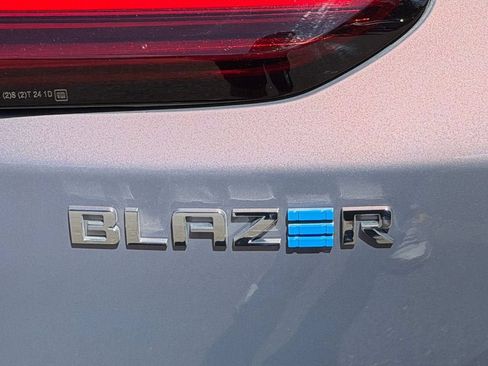 Certified 2024 Chevrolet Blazer EV LT AWD/4WD image 35