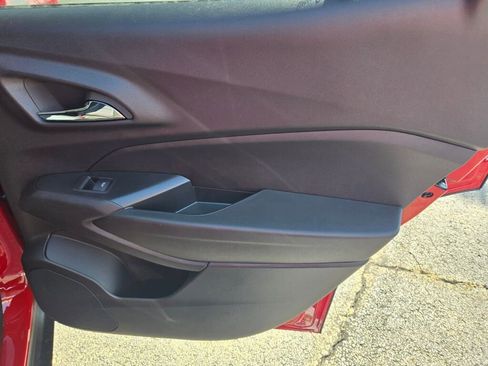 New 2026 Chevrolet Trax LT w/ Driver Confidence Package image 8