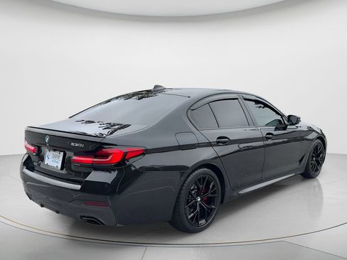 Used 2023 BMW 530i w/ M Sport Package image 5