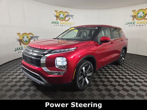 New 2025 Mitsubishi Outlander SE image 3