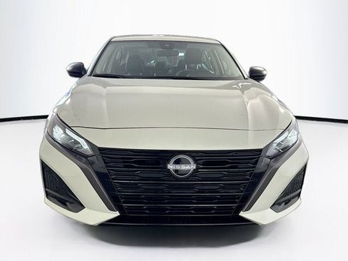 New 2026 Nissan Altima 2.5 SV FWD image 2