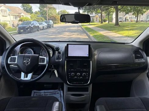 Used 2013 Dodge Grand Caravan FWD image 27