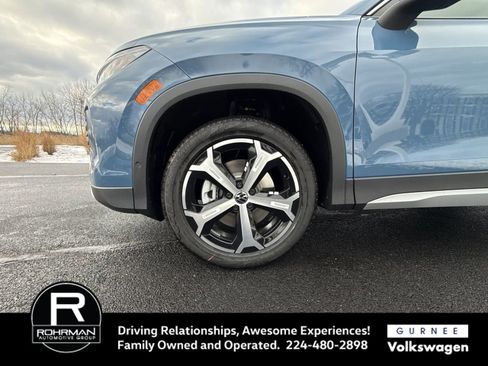 New 2026 Volkswagen Tiguan SE image 12