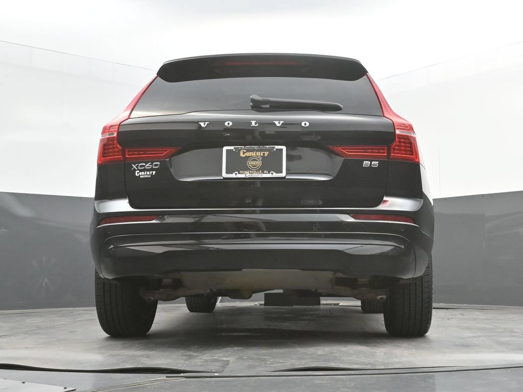 Used 2023 Volvo XC60 B5 Core w/ Climate Package FWD image 33