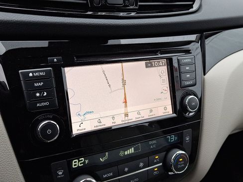 Used 2022 Nissan Rogue Sport SL image 16