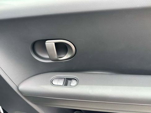 New 2026 Hyundai Ioniq 5 SEL RWD image 18