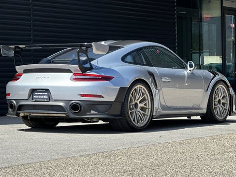Used 2018 Porsche 911 GT2 RS RWD image 8