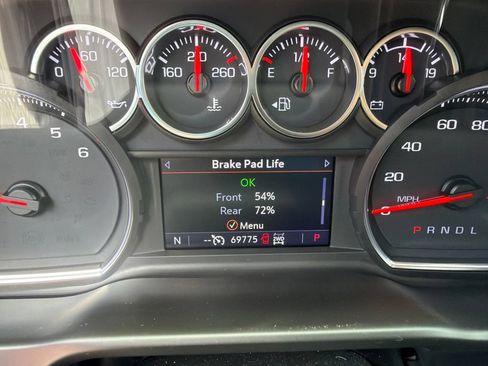Used 2021 Chevrolet Silverado 1500 LTZ AWD/4WD image 23