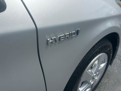 Used 2011 Toyota Prius Two FWD image 30