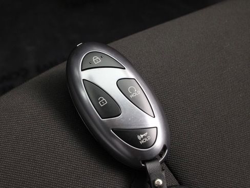 Used 2025 Hyundai Elantra SEL image 29