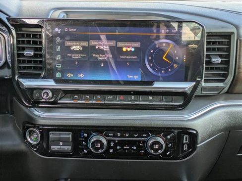 Used 2024 Chevrolet Silverado 1500 High Country w/ Technology Package image 14