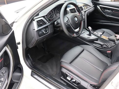 Used 2017 BMW 330i Sedan RWD image 10