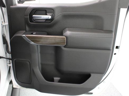 Used 2020 Chevrolet Silverado 1500 RST AWD/4WD image 48