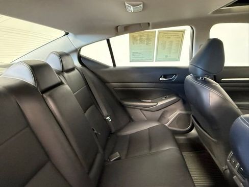 Used 2019 Nissan Altima 2.5 Platinum image 41