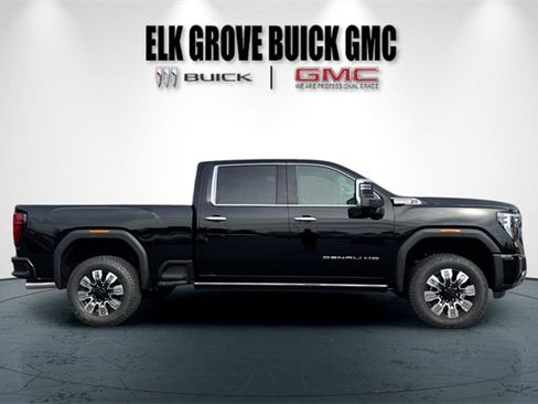 New 2026 GMC Sierra 2500 Denali w/ Denali Reserve Package image 3