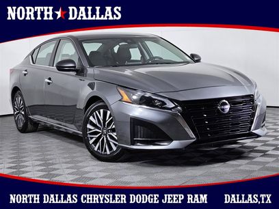 Used 2024 Nissan Altima 2.5 SV