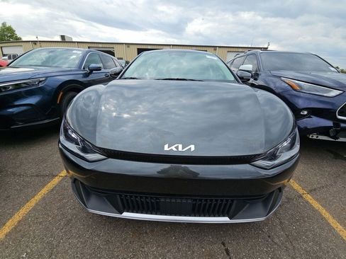 Used 2024 Kia EV6 Light AWD/4WD image 3