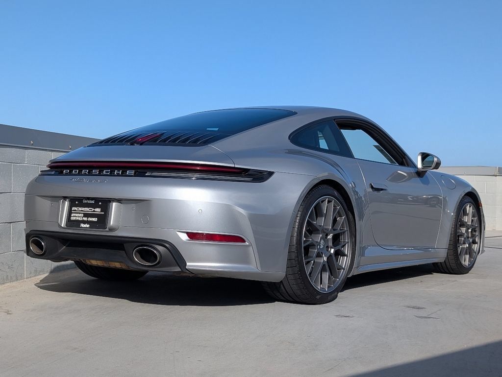 Used 2025 Porsche 911 Carrera S RWD image 23