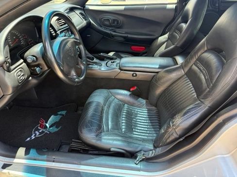 Used 1998 Chevrolet Corvette Coupe w/ Memory Pkg RWD image 15