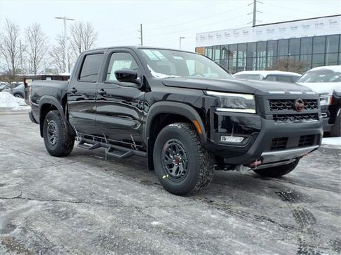 New 2026 Nissan Frontier PRO-4X w/ Pro-4x Convenience Package image 3