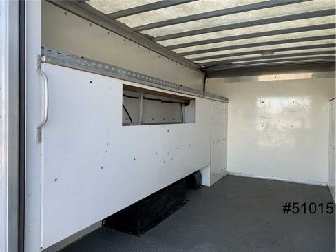 Used 2020 Chevrolet Express 3500 w/ Driver Convenience Package image 10