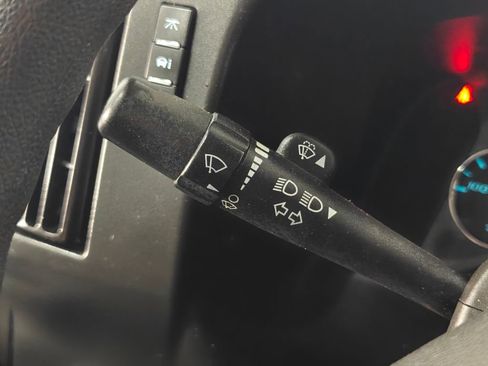 Used 2023 GMC Savana 3500 w/ Power Convenience Package RWD image 10