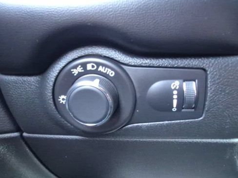 Used 2025 Dodge Durango R/T AWD/4WD image 39