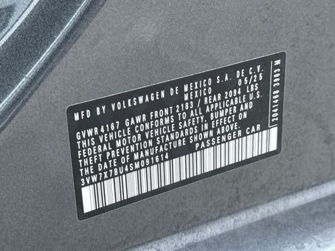 Used 2025 Volkswagen Jetta SE FWD image 29