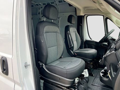 New 2026 RAM ProMaster 2500 w/ Convenience Group image 24