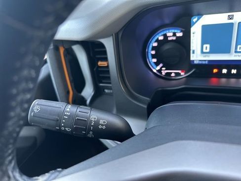 Used 2022 Ford Bronco Badlands image 24
