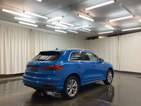 Used 2023 Audi Q3 2.0T Premium image 6